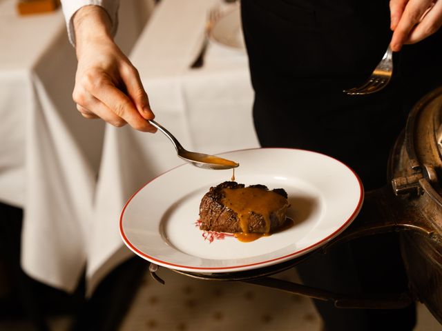 Bofinger Filet de bœuf Châteaubriand flambé au poivre vert